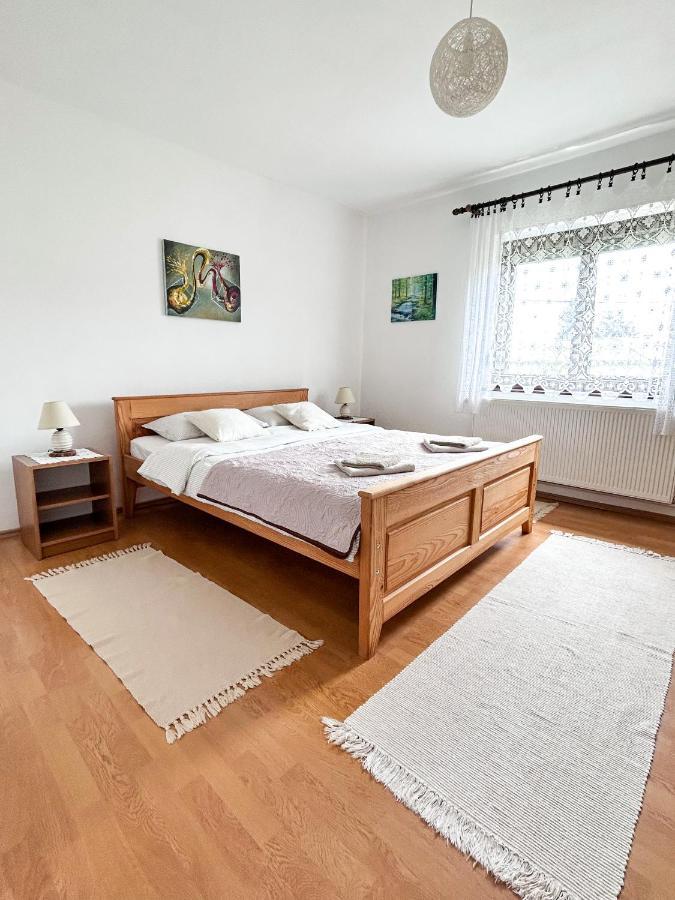 Apartment Milka Korenica Exterior photo